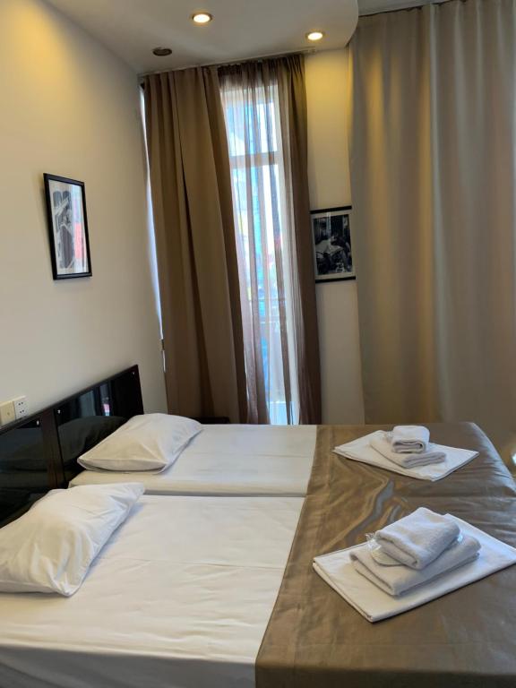 House Batumi Diana room 1